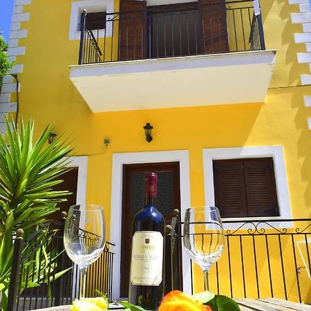 Dourios Ippos Apartments Frikes Экстерьер фото
