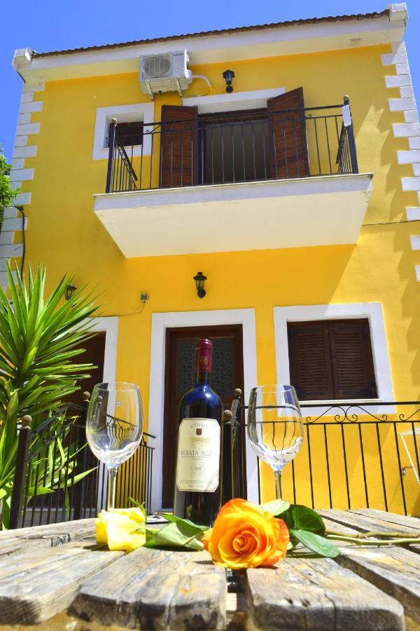 Dourios Ippos Apartments Frikes Экстерьер фото