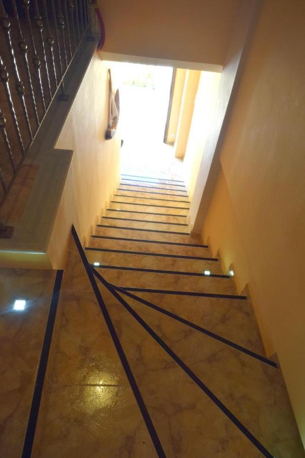 Dourios Ippos Apartments Frikes Экстерьер фото