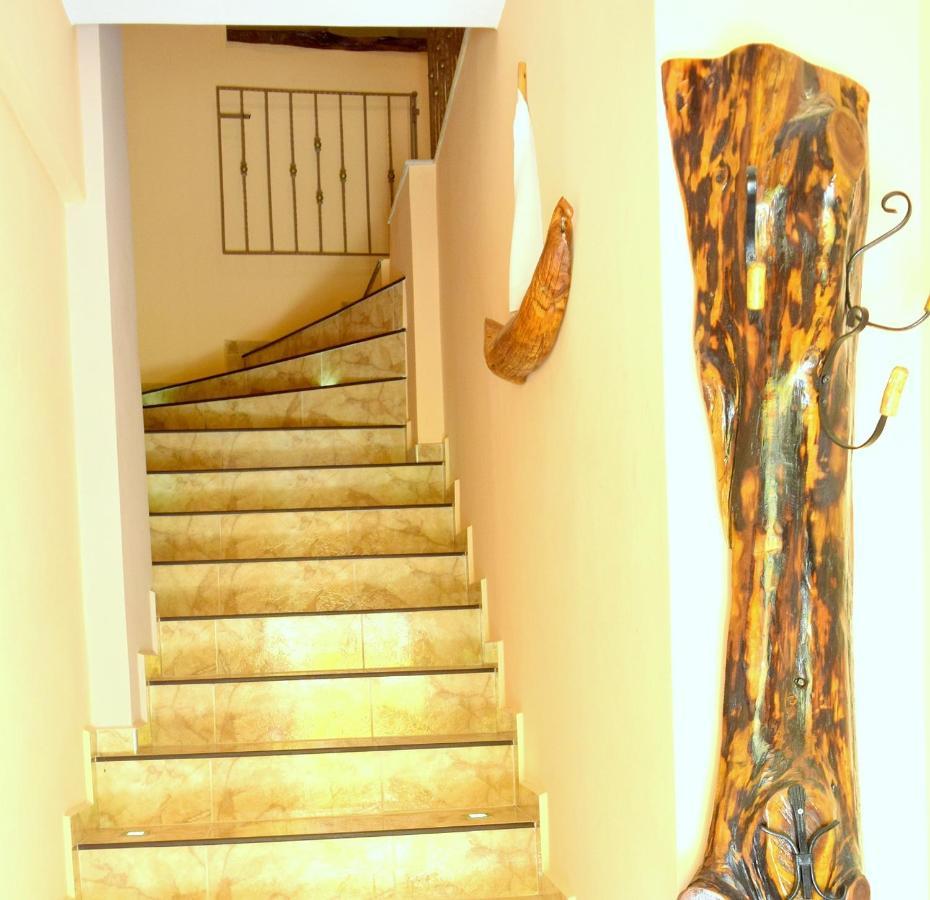 Dourios Ippos Apartments Frikes Экстерьер фото