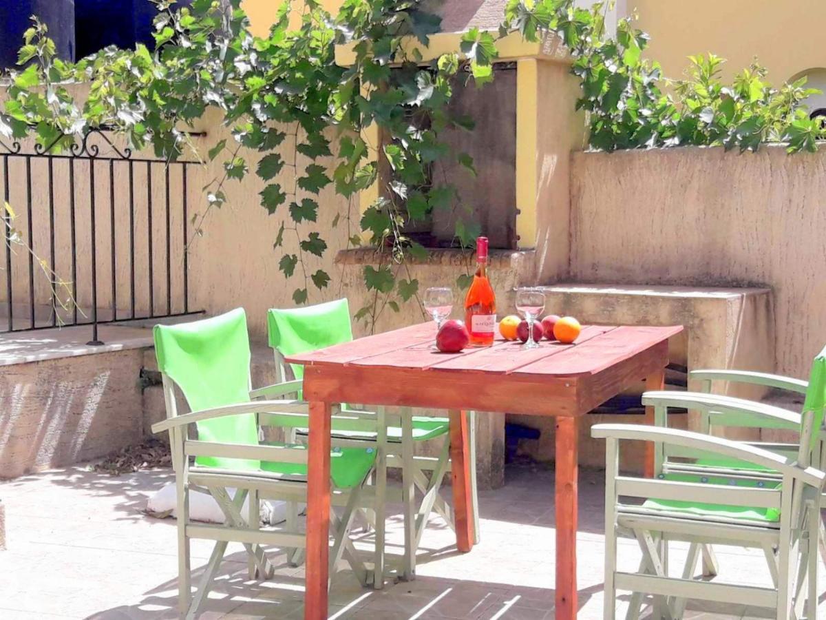 Dourios Ippos Apartments Frikes Экстерьер фото